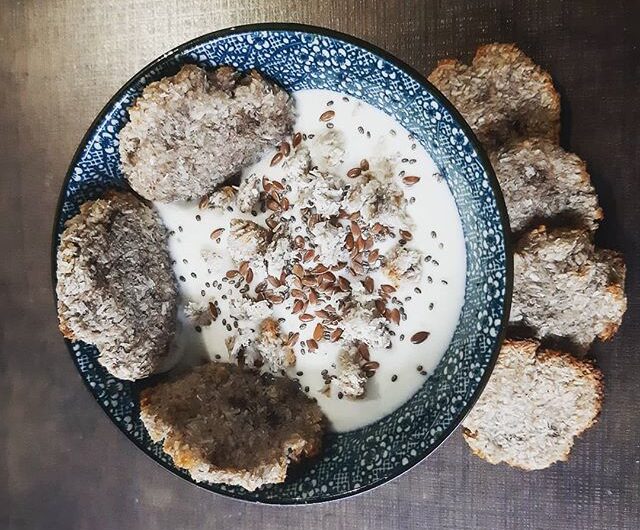 Yogurt greco intero con Biscotti Homemade Banana & Cocco rap&egrave;